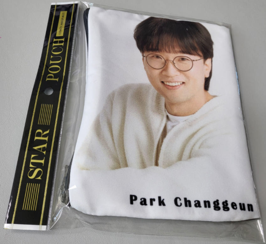 Park Changgeun's goods photo pouch